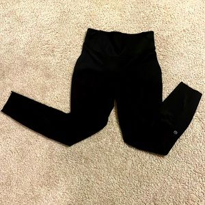 Black lululemon leggings